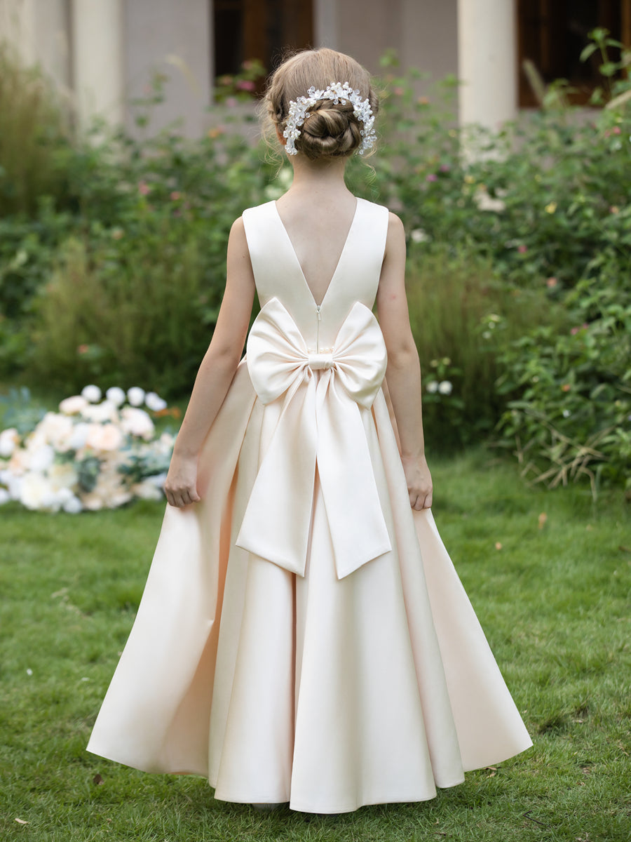 Vestidos Floridos de Cetim com Gola Redonda e Pérolas e Laço