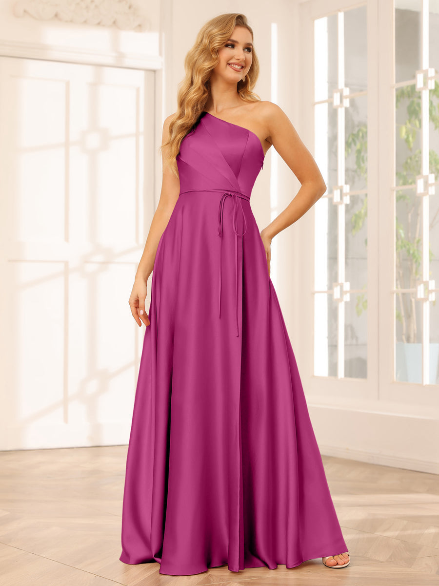 Vestidos de Dama de Honra Longos de Um Ombro com Corte A/Princesa com Divisão Lateral e Faixa