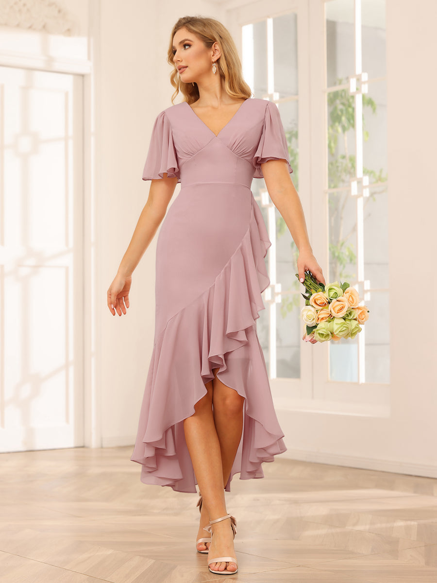 Vestidos de Dama de Honra Assimétricos Bainha/Coluna com Decote Em V e Babados