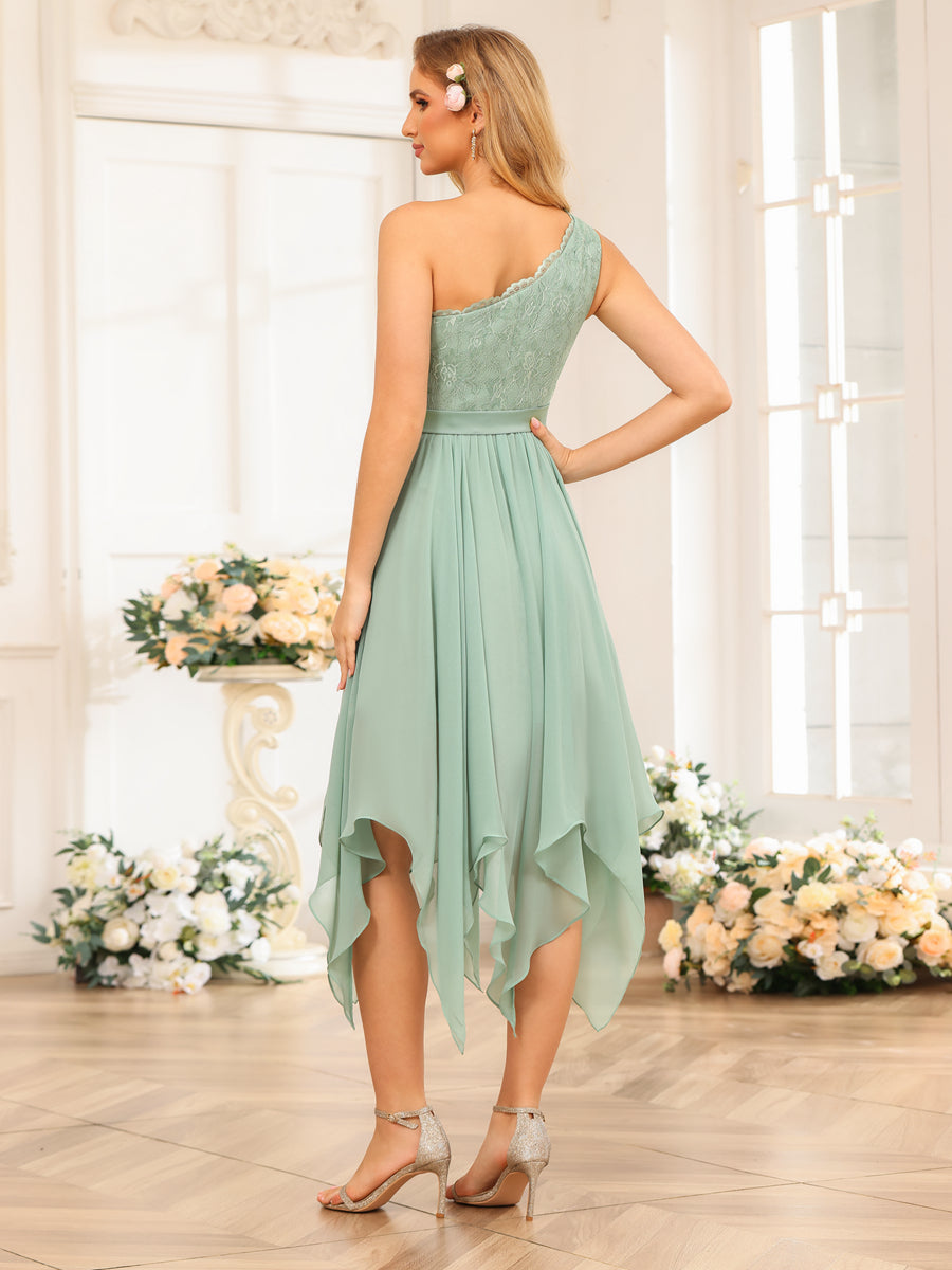 A-Line/Princesa Vestidos Curtos de Festa de Casamento com Um Ombro e Apliques
