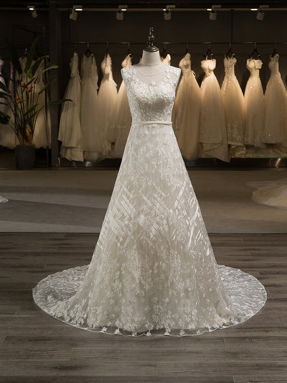 Princesa/Formato A Decote Em V Sem Mangas Tule Appliques Vestidos de Noiva com Botões