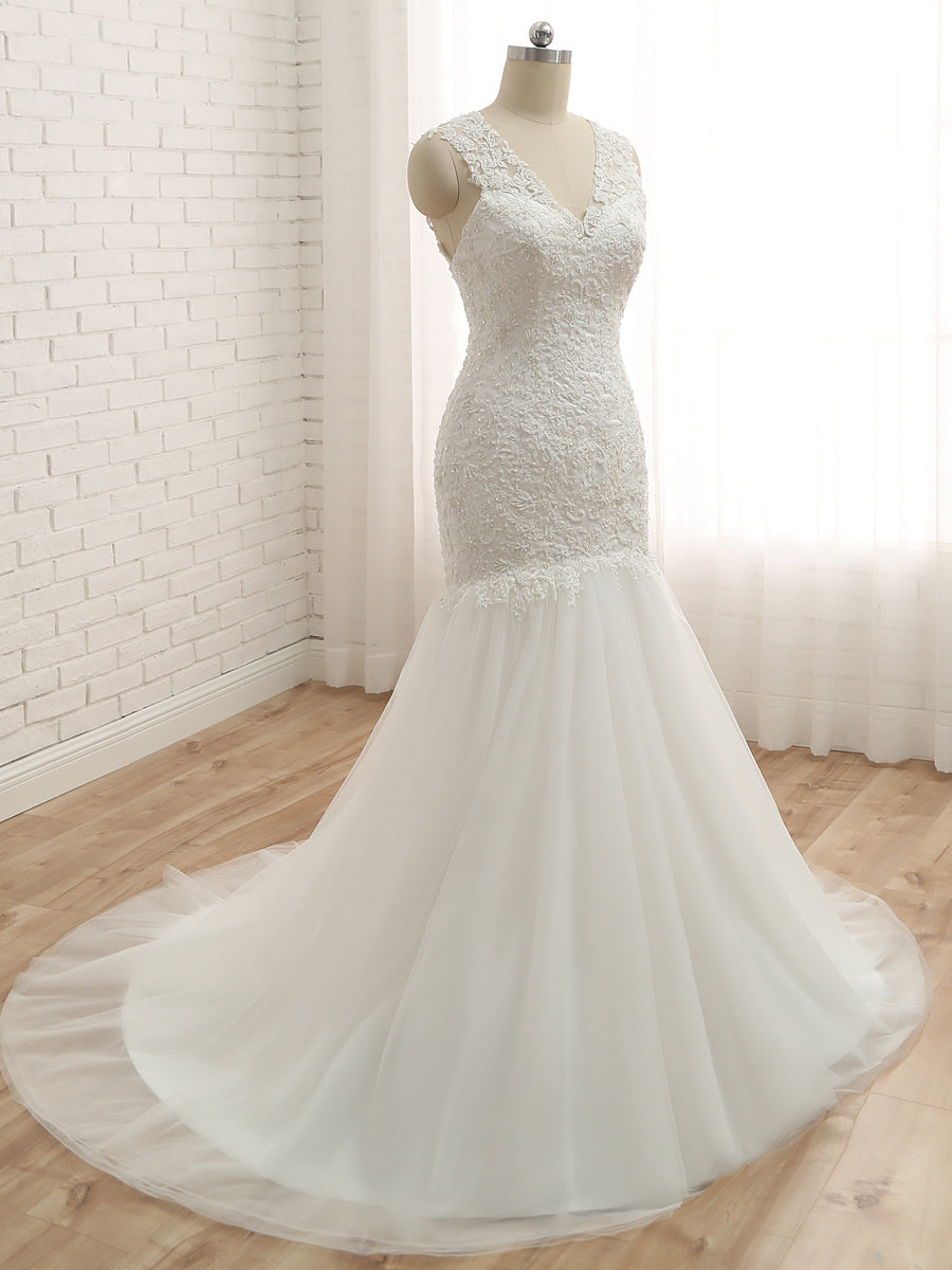 Trompete/Sereia com Decote Em V Sem Mangas Apliques com Lantejoulas Tule Court Train Vestidos de Noiva