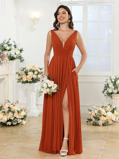 Vestidos Longos para Festa de Casamento com Decote em V e Fenda Lateral com Bolsos em Estilo A-Line/Princesa